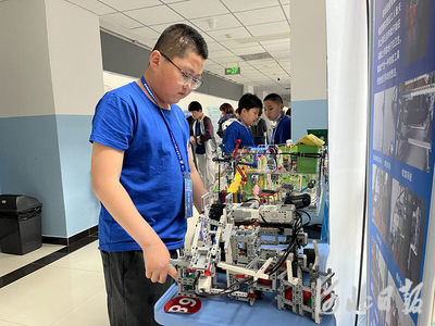 唐山高新技術(shù)產(chǎn)業(yè)開(kāi)發(fā)區(qū)管理委員會(huì)在教育科技技術(shù)開(kāi)發(fā)中的角色與成就